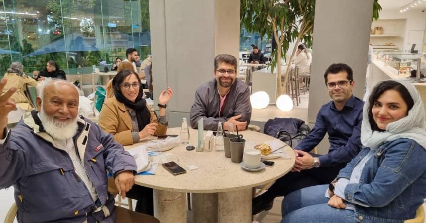 Meeting in Iran with a Servas Pakistan traveller